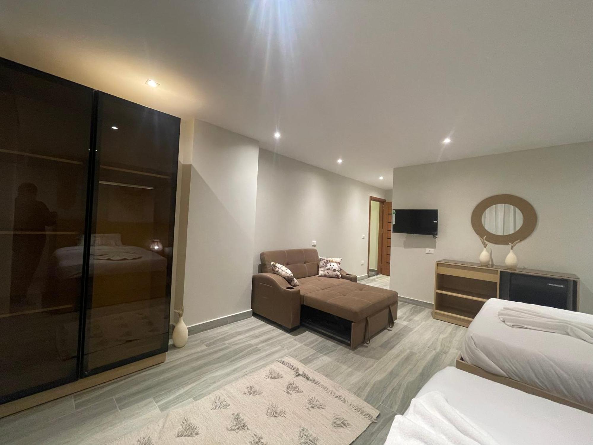 Diyar Pyramids Inn Kafrat al Jabal Екстер'єр фото