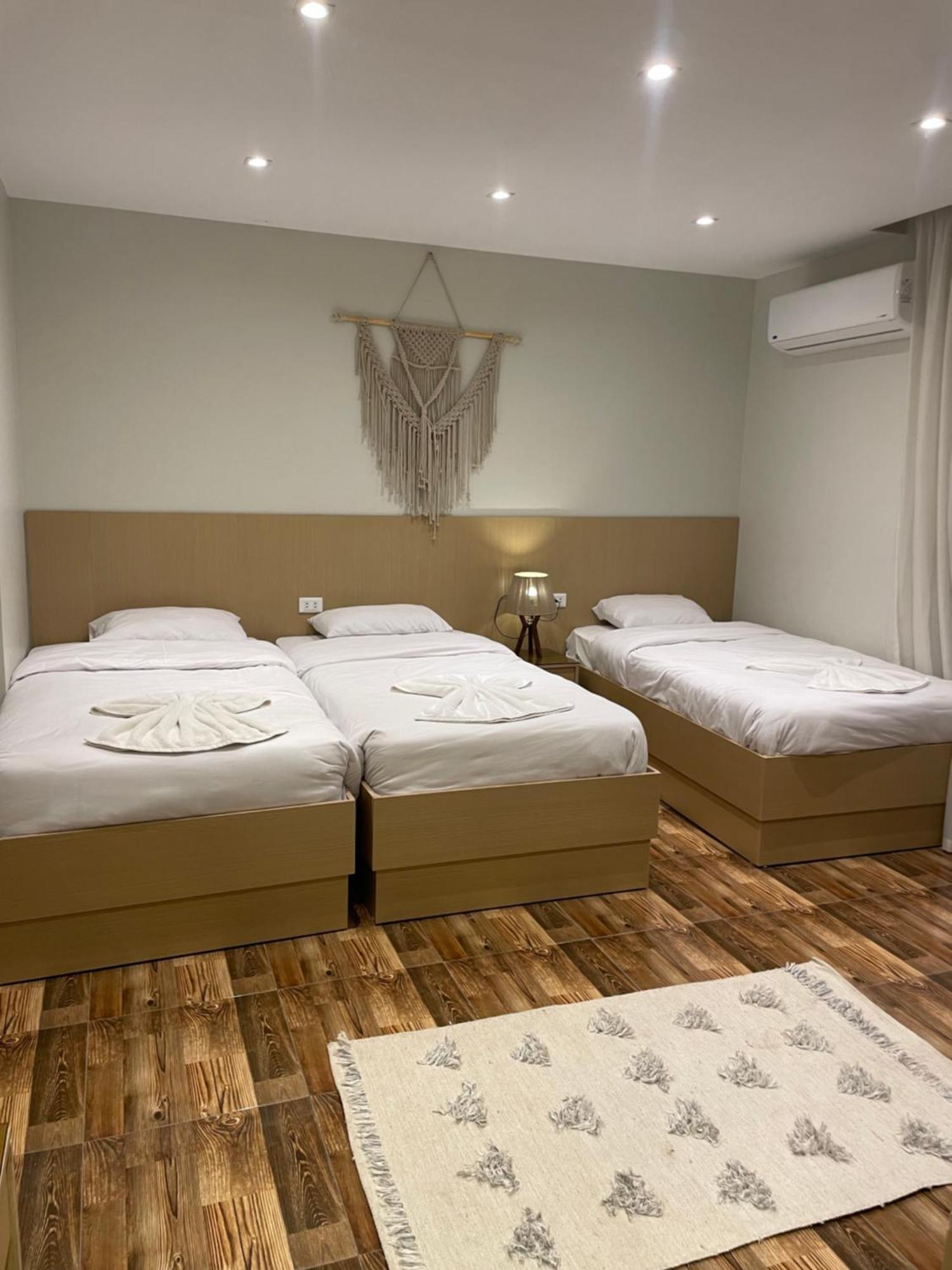 Diyar Pyramids Inn Kafrat al Jabal Екстер'єр фото