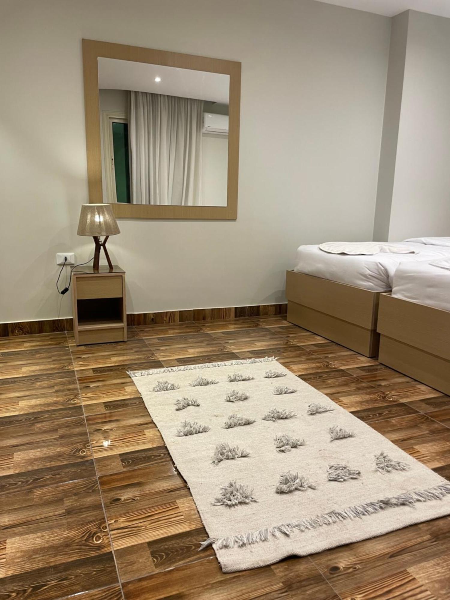 Diyar Pyramids Inn Kafrat al Jabal Екстер'єр фото